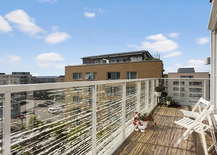 Charming - Modern Comfort View *