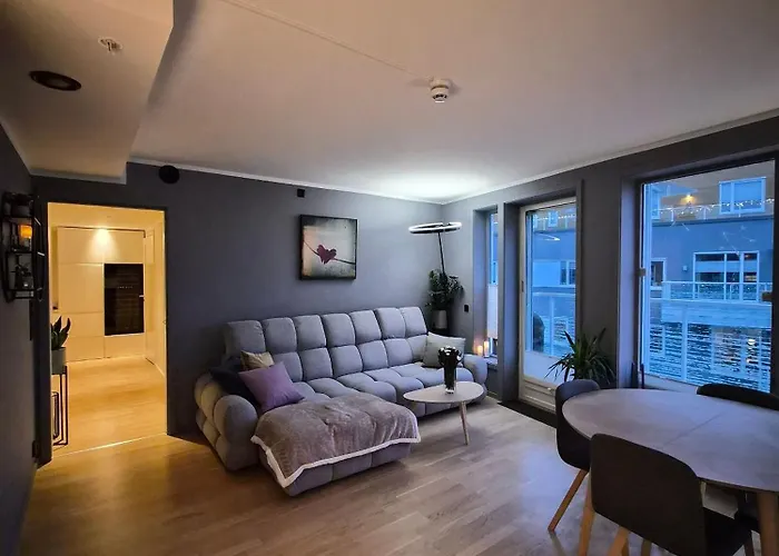 Charming - Modern Comfort View *